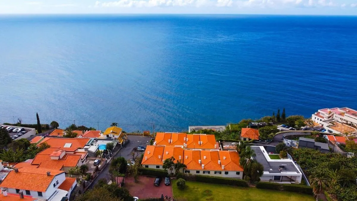 Villa Frente Mar By Escape To Madeira 푼샬 0*,  포르투갈